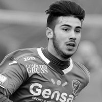 Futbolista italiano de 26 años muere tras sufrir un paro cardíaco en pleno partido