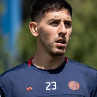 San Lorenzo recibe a su vecino del patio de atrás, Deportivo Riestra, en clima tenso