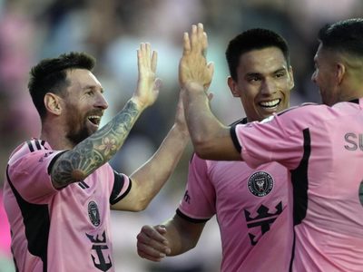 Con dobletes de Messi y Suárez, Inter Miami zarandea 5-0 a Orlando City