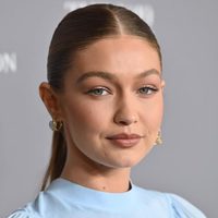 ¡De tal palo, tal astilla! Gigi Hadid compartió pasarela con Bella y... ¡Sorprendente regreso!
