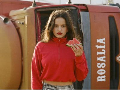 Lo que faltaría: Rosalía sorprendió a sus seguidores con esta llamativa postal