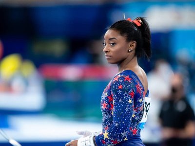 Simone Biles se retira de la final individual de all-around para concentrarse en su salud mental