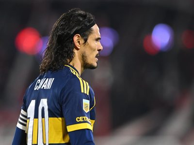 En medio de la crisis futbolística de Boca: qué pasará con Edinson Cavani