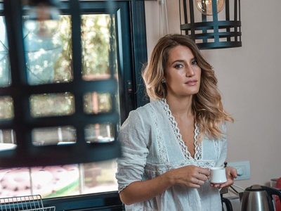 Así decoró Mica Viciconte la galería y el living de su hogar
