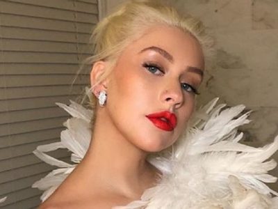 ¡Al borde del bloqueo! Christina Aguilera apareció ¡como Dios la trajo al mundo! y dejó ver todo