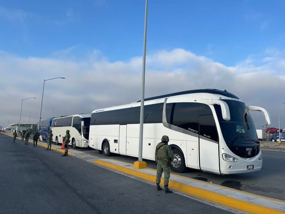 Autobuses 307 migrantes (002)