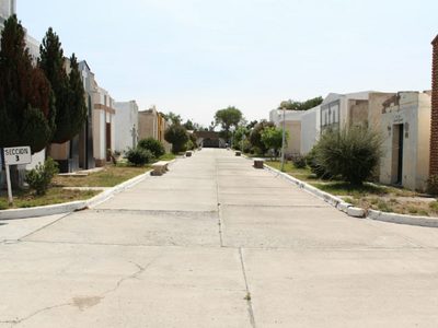 Zapala: bajo estrictos protocolos desarrollan las tareas en el cementerio de la ciudad