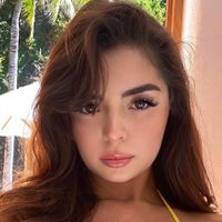 ¡El video que llama al caos! Demi Rose fue traicionada por su prenda al moverse así ¡Se le ven!