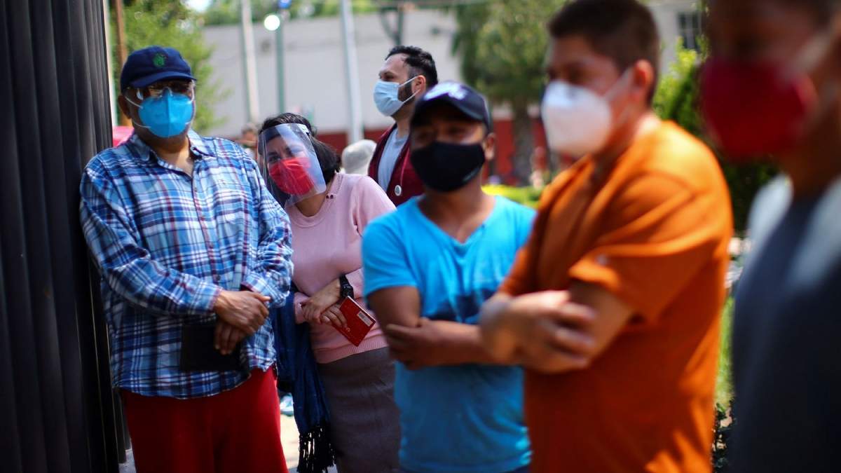Los contagios en México siguen una tendencia a la baja. Fuente: (Twitter)