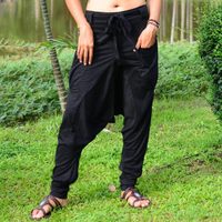 Ni jeans ni sastreros, los pantalones furor en los 90 que serán tus favoritos en primavera: mirá cómo se usan