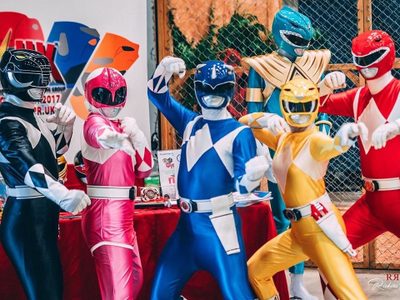 ¿Power Rangers se roba el elenco de Netflix? Las actrices quedaron entre la espada y la pared