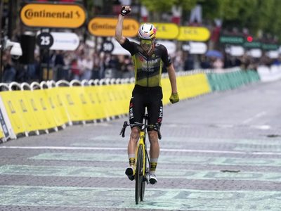 El ciclista esloveno Tadej Pogacar gana el Tour de Francia por cuarta vez