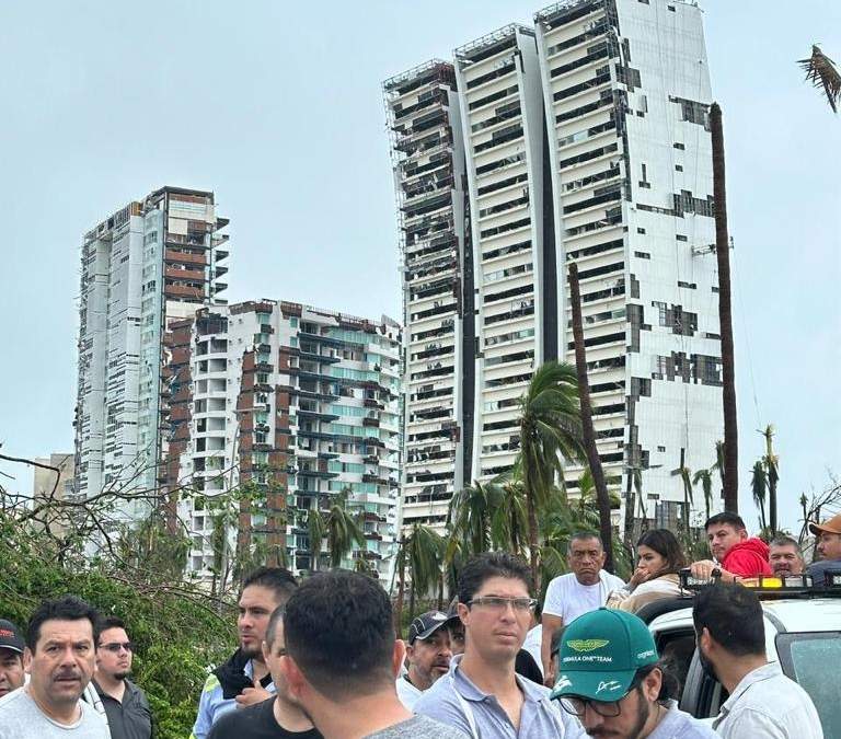 Costera Miguel Alemán en Acapulco tras paso del huracán Otis