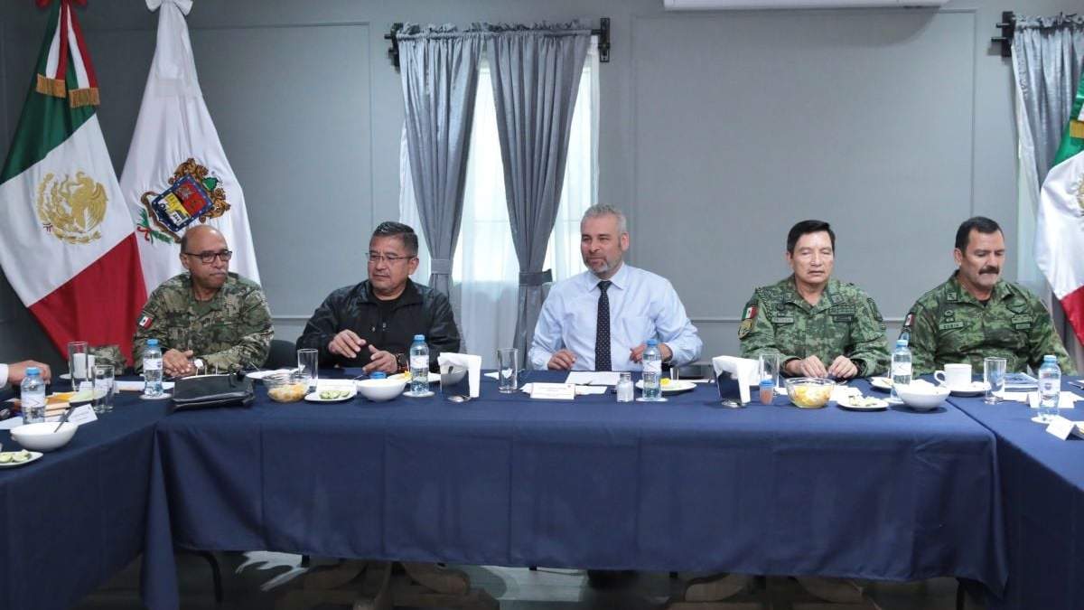 Mesa del Grupo de Inteligencia Operativa en el Cuartel General de la Guardia Civil en Uruapan