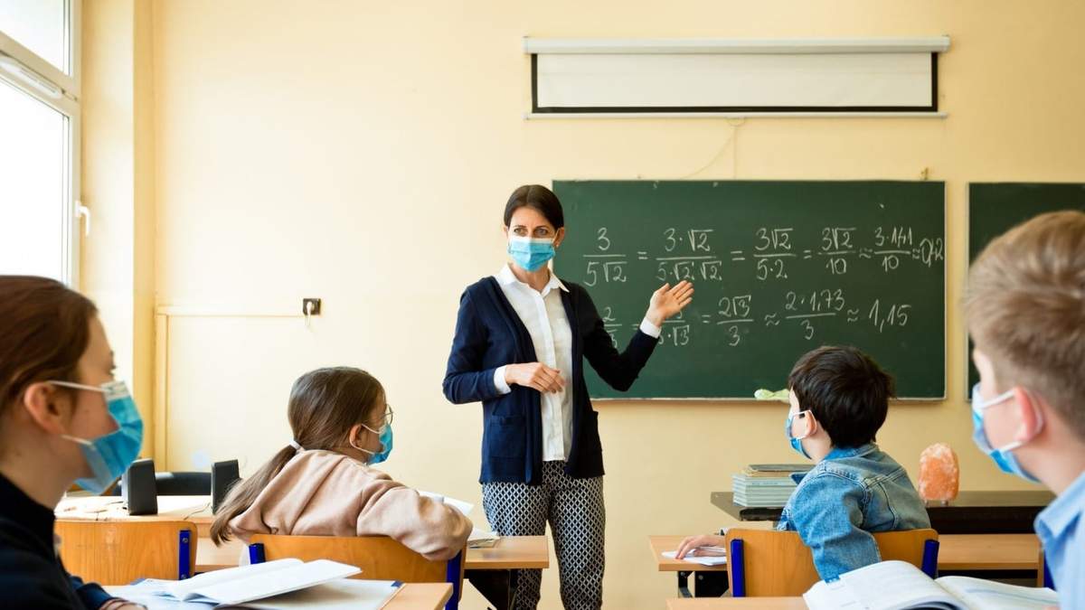 Las clases volvieron a Italia entre el 14 y el 24 de septiembre. Fuente: (Twitter)