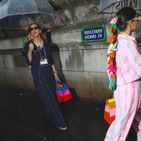 El accesorio de moda que no puede faltar en tu cabello para lograr los peinados que son tendencia esta temporada