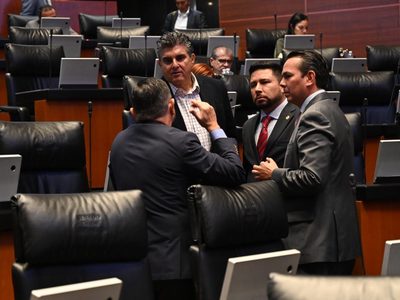 Senado aprueba reforma secundaria que concreta el pase del Coneval al Inegi