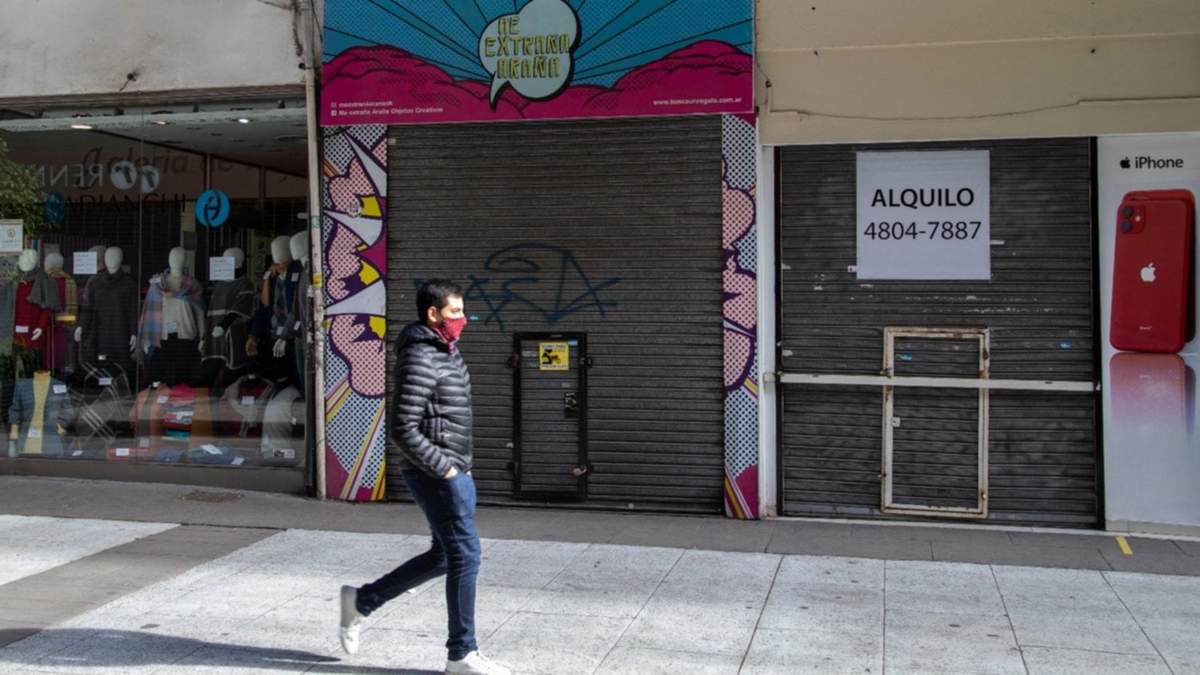 Más de 13 mil empresas y comercios aún no pudieron abrir. Fuente: (Twitter)