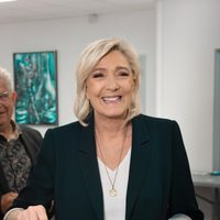 Ultraderecha advierte a Macron que vetará cualquier propuesta de la izquierda para formar gobierno