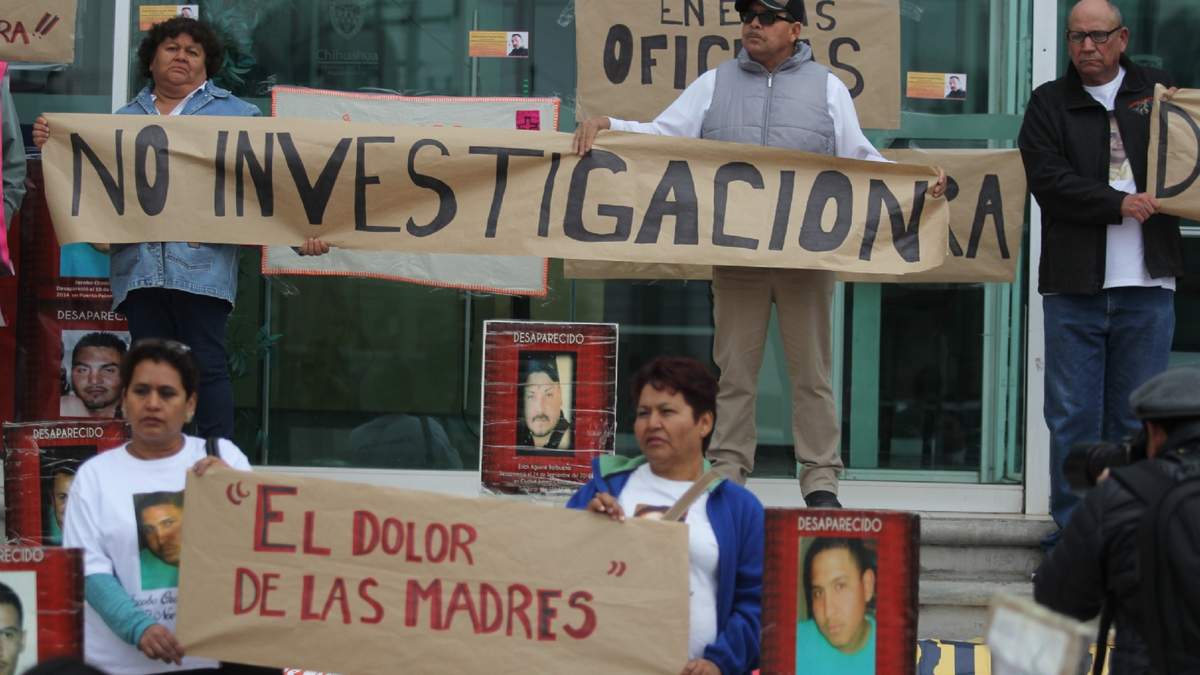 En exigencia de justicia, madres de víctimas de desaparición forzada y tortura se manifestaron frente a la Fiscalía General de Chihuahua
