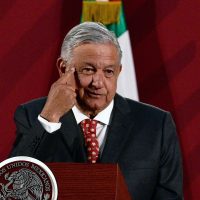 AMLO se dice tranquilo ante crisis mundial por el Covid-19; "si no hay corrupción, salimos"
