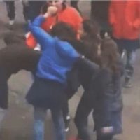 Denunciaron a una adolescente que atacó a golpes a otra en una escuela secundaria de Plaza Huincul