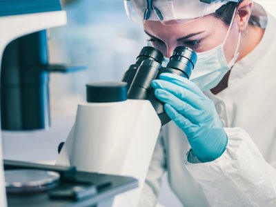 España desarrolla una innovadora vacuna intranasal y autoaplicable
