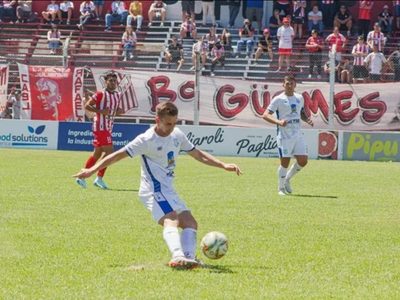 Deportivo Rincón recibe a 9 de Julio de Rafaela y buscará quedarse con el segundo ascenso en el Federal A