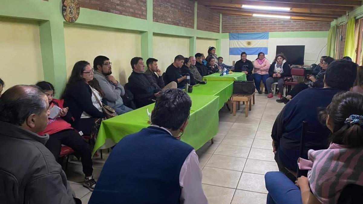 Encuentro de Pablo Todero con vecinos del sur de la provincia. Fuente: (Prensa UxP).