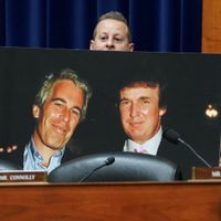 Salpicado por el escándalo, un exfuncionario de Clinton se retiró de la vida pública