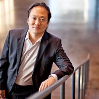 El japonés Scott Yoo, nuevo director de la Filarmónica de la CDMX
