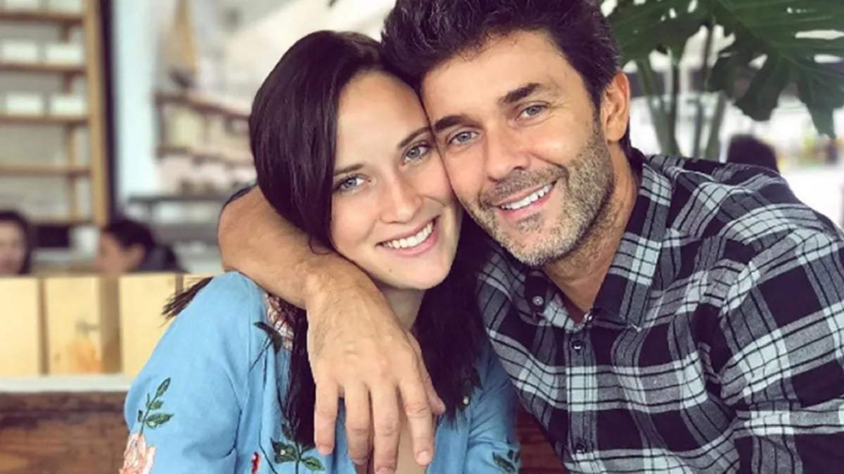 Camila Cavallo y Mariano Martínez. Fuente: (Instagram)