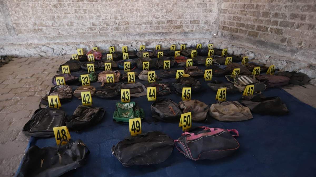 Prendas halladas en el rancho Izaguirre