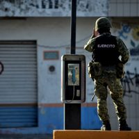 HRW alerta sobre la militarización y el "aumento drástico" de la violencia con AMLO