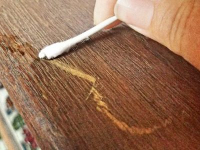 El truco sencillo para quitar los rayones en los pisos de madera, muebles o puertas, sin pinturas ni químicos