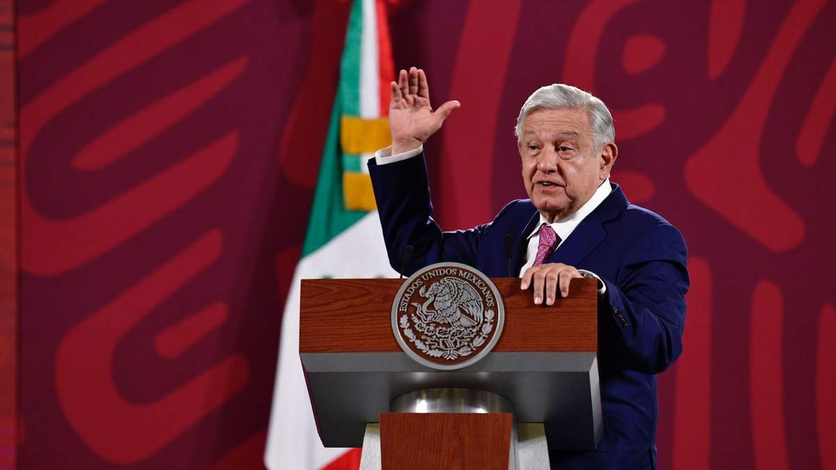 El presidente reprochó los dichos del escritor por segundo día consecutivo