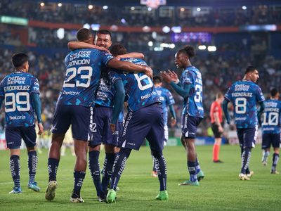 Pachuca golea 3-0 a Colombus Crew y gana la Liga de Campeones de la Concacaf