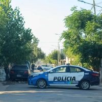 Conmoción: encontraron un hombre muerto en una calle del barrio Gran Neuquén Sur