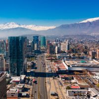 Después de ocho meses de cierre, Chile reabre sus fronteras aéreas