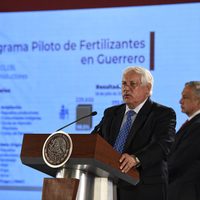 El secretario de Agricultura proclama "éxito” en la entrega de fertilizante