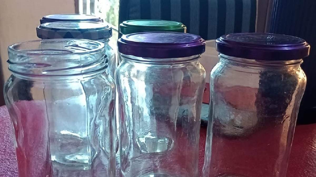 Cómo reciclar con frascos de mermelada vacíos. Fuente: (X)