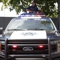 Colima: policías paran labores para exigir el pago de adeudos