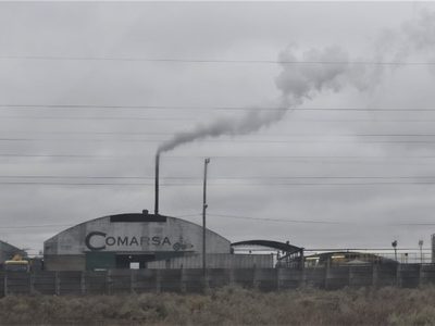 Aseguran que el estadio de fútbol anunciado por Gaido busca tapar el desastre ambiental de Comarsa
