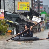 Inundaciones en Indonesia dejan decenas de fallecidos y miles de evacuados