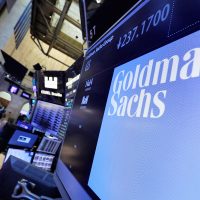Gigantes financieros y farmacéuticos pagaron 9 mil mdd a EU para evitar tribunales