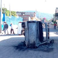 Rescatan de linchamiento a dos presuntos delincuentes en Puebla