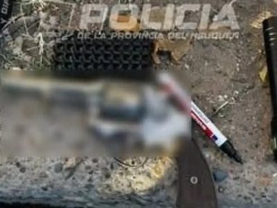 Operativo en Maronese: demoraron a un hombre con un revólver, municiones y pasamontañas