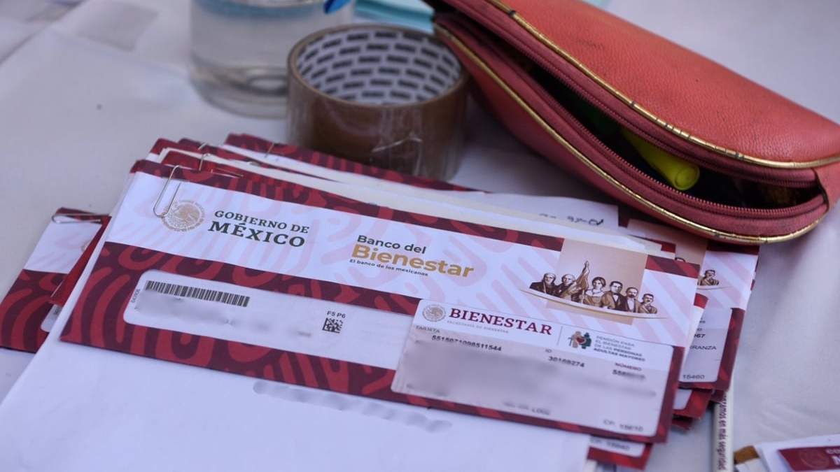 La Tarjeta del Bienestar permite a los beneficiarios retirar efectivo y realizar compras en establecimientos autorizados.
