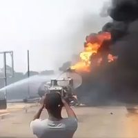 Explosión de un camión cisterna deja más de 50 muertos en Nigeria (Video)