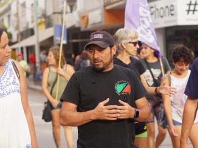 Andrés Blanco apuntó contra el “cinismo” de los candidatos que prometen soluciones habitacionales
